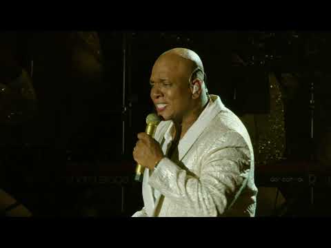 Willy García - Amanecí Con Ganas De Ti I 30 Años 30 Éxitos en Vivo