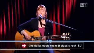 Suzanne Vega - Crack in the wall (Live Acoustic)