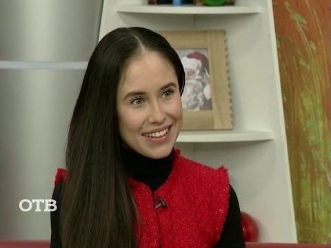 Илана Юрьева В Купальнике – Валера-Tv (2012)