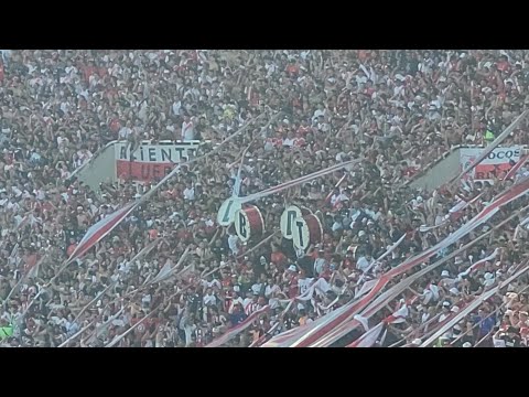 "" Barra: Los Borrachos del Tablón • Club: River Plate