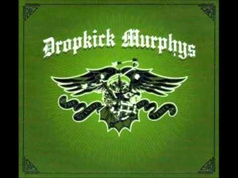 Videoclip de Echoes On 'A.' Street — Dropkick Murphys
