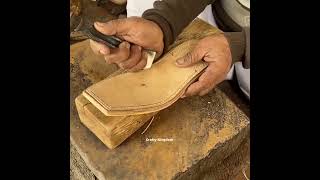 Download lagu Seni Membuat Sandal Kulit dengan Menggunakan Keterampilan Luar Biasa #celanapendek #kulit #kerajinan mp3 Download lagu Seni Membuat Sandal Kulit dengan Menggunakan Keterampilan Luar Biasa #celanapendek #kulit #kerajinan mp3