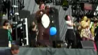 I&#39;m From Barcelona - Jenny (Lollapalooza 2007)