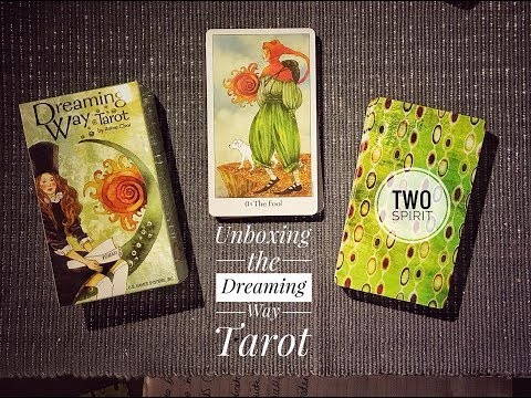 Unboxing and Walkthrough of the Dreaming Way Tarot