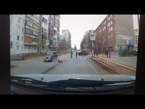 На пешеходном переходе сбили восьмилетнюю девочку