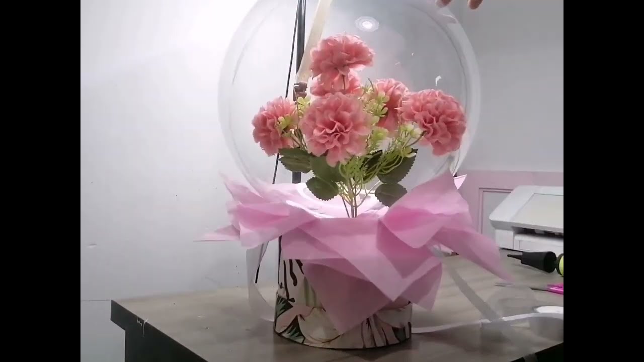 How to put a bouquet of flowers inside a bubble balloon