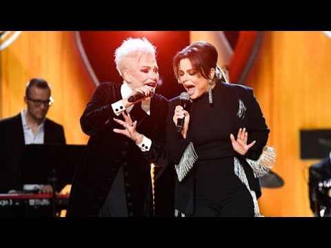 ЭКСКЛЮЗИВ ????  Ирина Понаровская и Наташа Королёва - Гитара / Крокус 2022