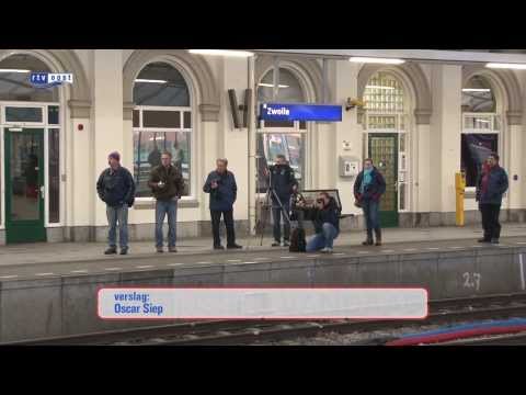 Historische Blokkentrein rijdt over Hanzelijn