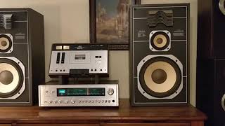 Video thumbnail for Akai CS-34D i Unitra DSH 101 by Maniek Mickiewicz