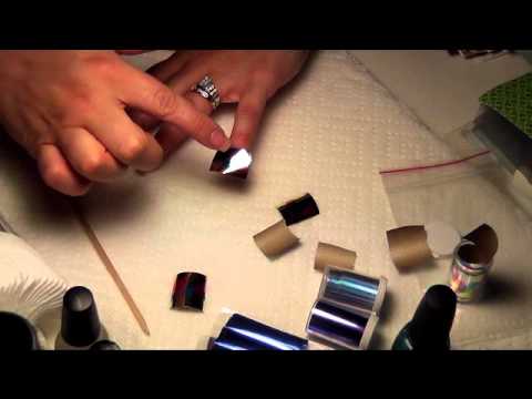 How to apply nail  foils