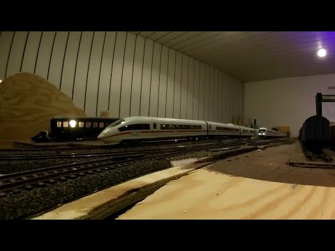 Marco's Modellbahn Teil 25 - Kanalgeburtstag, Unboxing und Fahrvideo