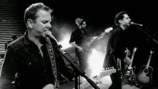 Kiefer Sutherland - Can't Stay Away (Official Music Video)