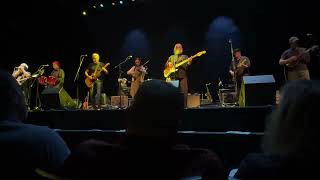Ozark Mountain Daredevils - Standing on the Corner of Live &amp; Learn