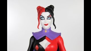 Superhero HARLEY QUINN DC Collectibles figure review