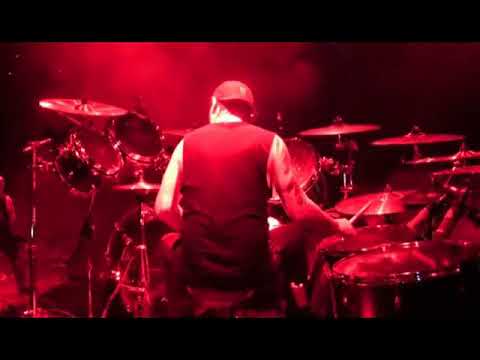 Dave Lombardo double kicking MF'n Angel !