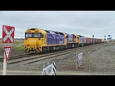 7902V Pacific National Mildura Containers - PoathTV Australian Trains & Railways