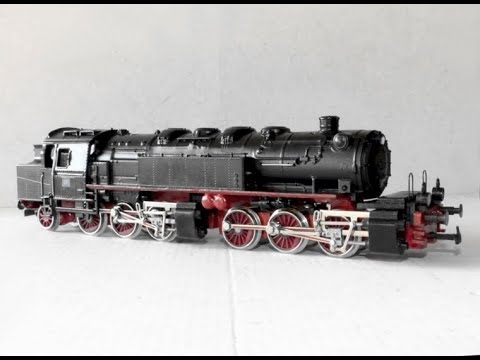 BR 96 000, "Prototyp", Eigenbau  -  Testfahrt mit Haftreifen und 7 alten Trix Express Blechwagen