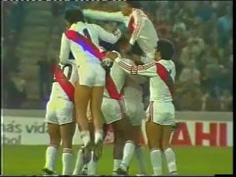 Teófilo Cubillas - Golazo de tiro libre a Escocia (Argentina 78)