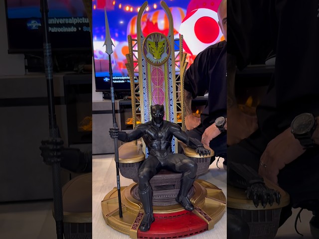 Vídeo relacionado con Marvel Avengers Black Panther - Base de carga inalámbrica de 10 W con indicador LED para todos los dispositivos habilitados para Qi, regalos de los Vengadores para hombres, mujeres y fanáticos de