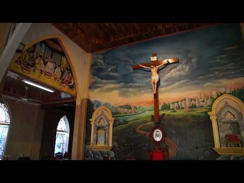 4:13 dentro do Sacred Heart em Pakse, Laos, em 21/05/23