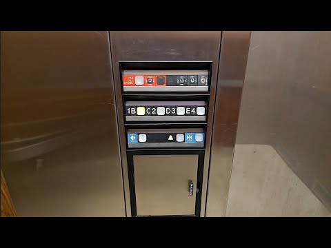 Dover Hydraulic Elevator @ 4th Street Parking Ramp - Red Wing, MN