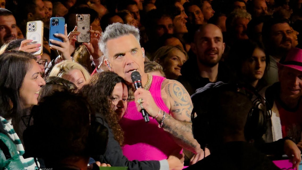 Robbie Williams Britpop Live 2025 in Sofia Bulgaria