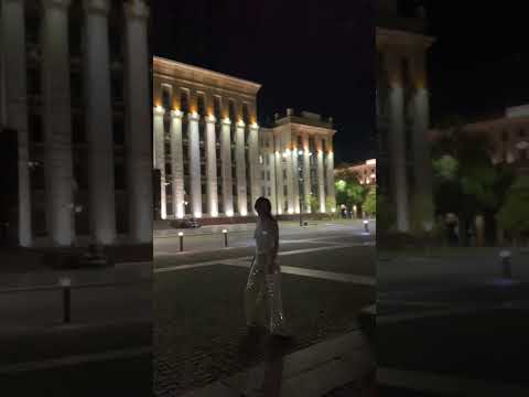 Lalo Project&Simon Woolen- Listen to me, Looking at me