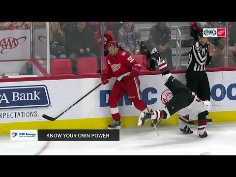 17/18 RS: Ari @ Det Highlights - 10/31/17