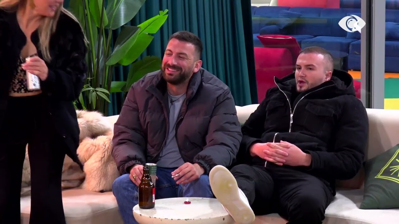 Nuk komandojmë dot ndjenjat/ Shkëlzeni debaton me Olën, banori: Mendo pak për vajzën tjetër