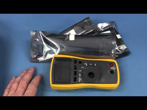 EEVblog #597 - Fluke 114 Kit Multimeter + Sparkfun/Fluke Rant