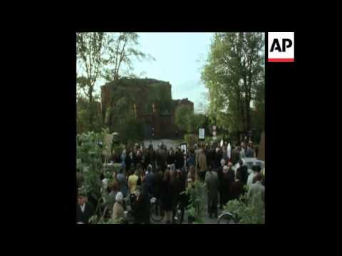 SYND 27-4-74 A RELEASE RUDOLF HESS DEMONSTRATION