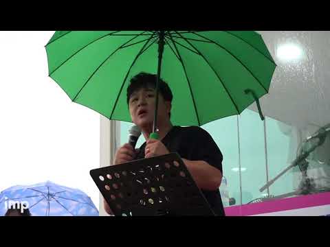 폭우 속에서 버스킹 해낸 허각   행복한 나를 라이브 해운대 버스킹 직캠