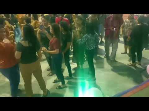 Akai Bajik ( LiveBand ) - Costello Jawi ft Khalat Band