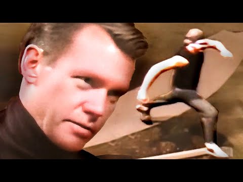 Predator Tries To Run Away From Chris Hansen