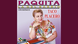 Kadr z teledysku Rata de dos Patas tekst piosenki Paquita la del Barrio