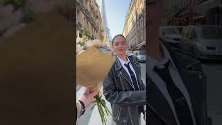 Are you happy to be in Paris? ????