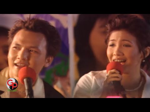 Ten2Five feat Rudy Caffeine -  Aku Untukmu (official Music Video)