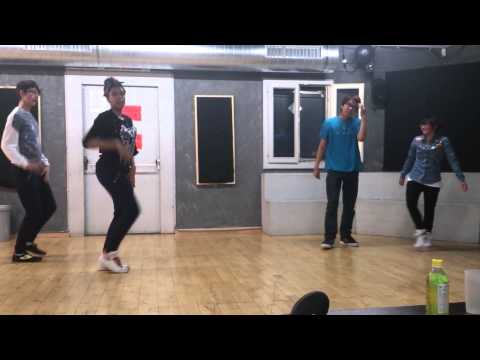 Swiss German Kpop Fans dances 'I Feel Good' (exid)