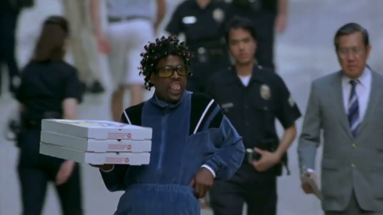 Állj, vagy jövök! Pizzafutáros jelenet