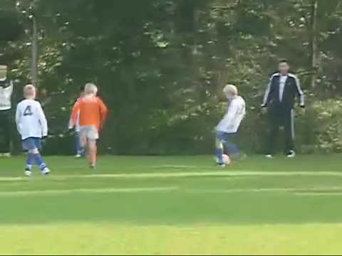 Oranje Wit E12 - Sliedrecht E8 uitslag 9 - 0   2-9-2011.wmv