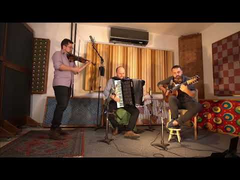 Mafua Trio Instrumental - Taquito Militar (Mariano Mores)