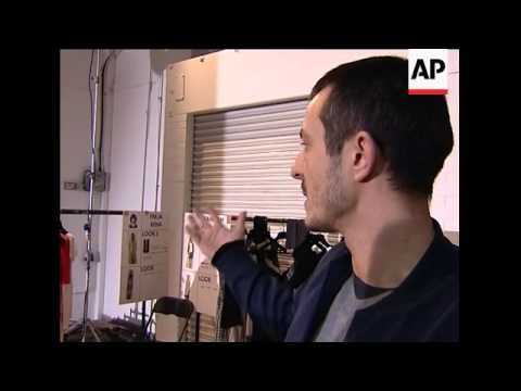 Designer Jonathan Saunders unveils latest collection