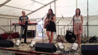 Nikki Loy - Less of Me Live at Septembeerfest 2013