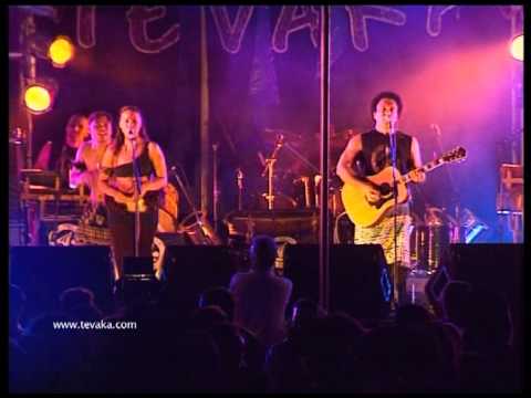 TE VAKA - IKA IKA (Live)