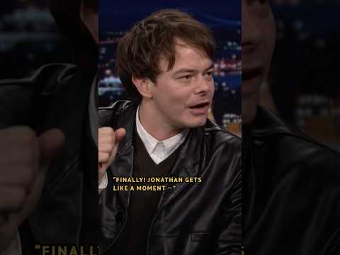 #CharlieHeaton is “a bit more Team Steve” 😭 #FallonTonight #StrangerThings #StrangerThingsOnFallon