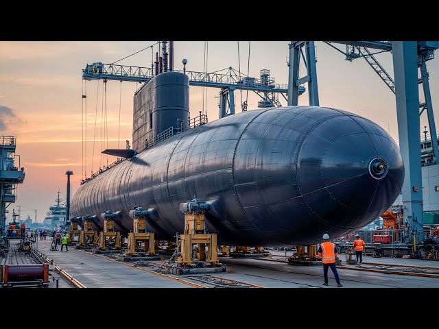¿Cómo se Construye un SUBMARINO NUCLEAR de $3 MIL MILLONES? ¡La Ingeniería Submarina Revelada! 🚢⚛️ SDDEFAULT Thumbnail