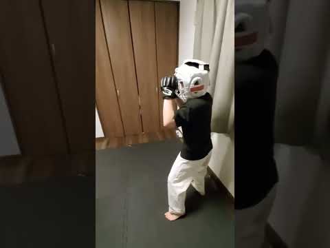 三日月前蹴り！