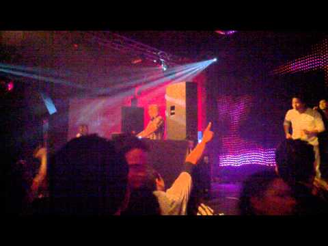 John O'callaghan playing Found A Way (Joint Operations Centre Remix) @ circus 3/12/2011