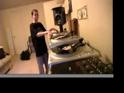 Dj White Chocolate at 12 years old, first skratch video !!!