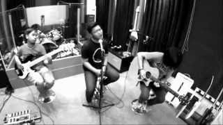 Download lagu Stay ( Dan Byrd ) Cover Acoustic version mp3